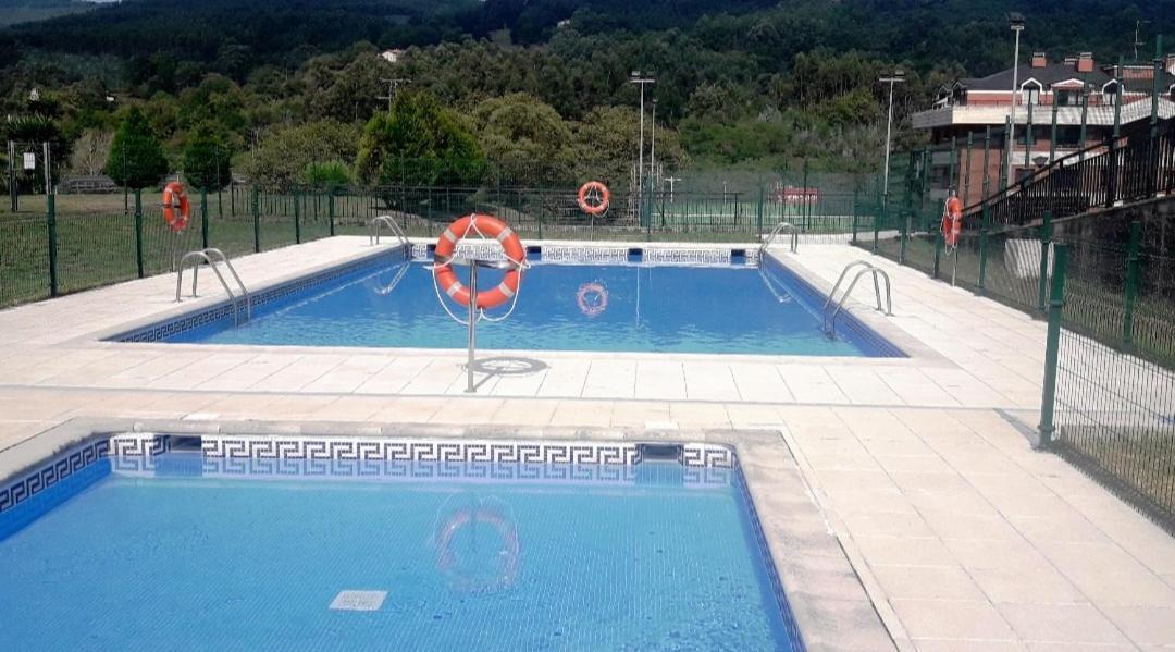 Castro Costa Norte Apartamento Jardin Garaje Castro Urdiales Luaran gambar